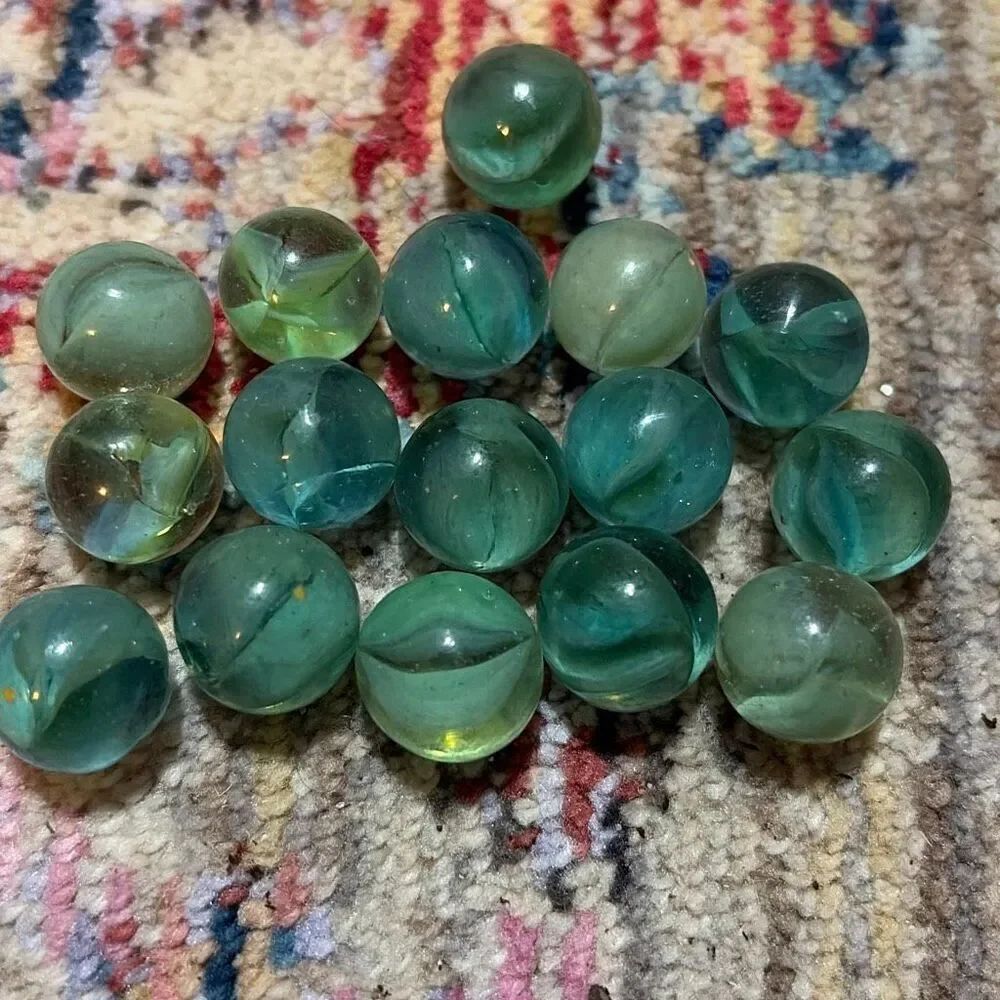Marbles vintage group of 16 blue green cat eyes